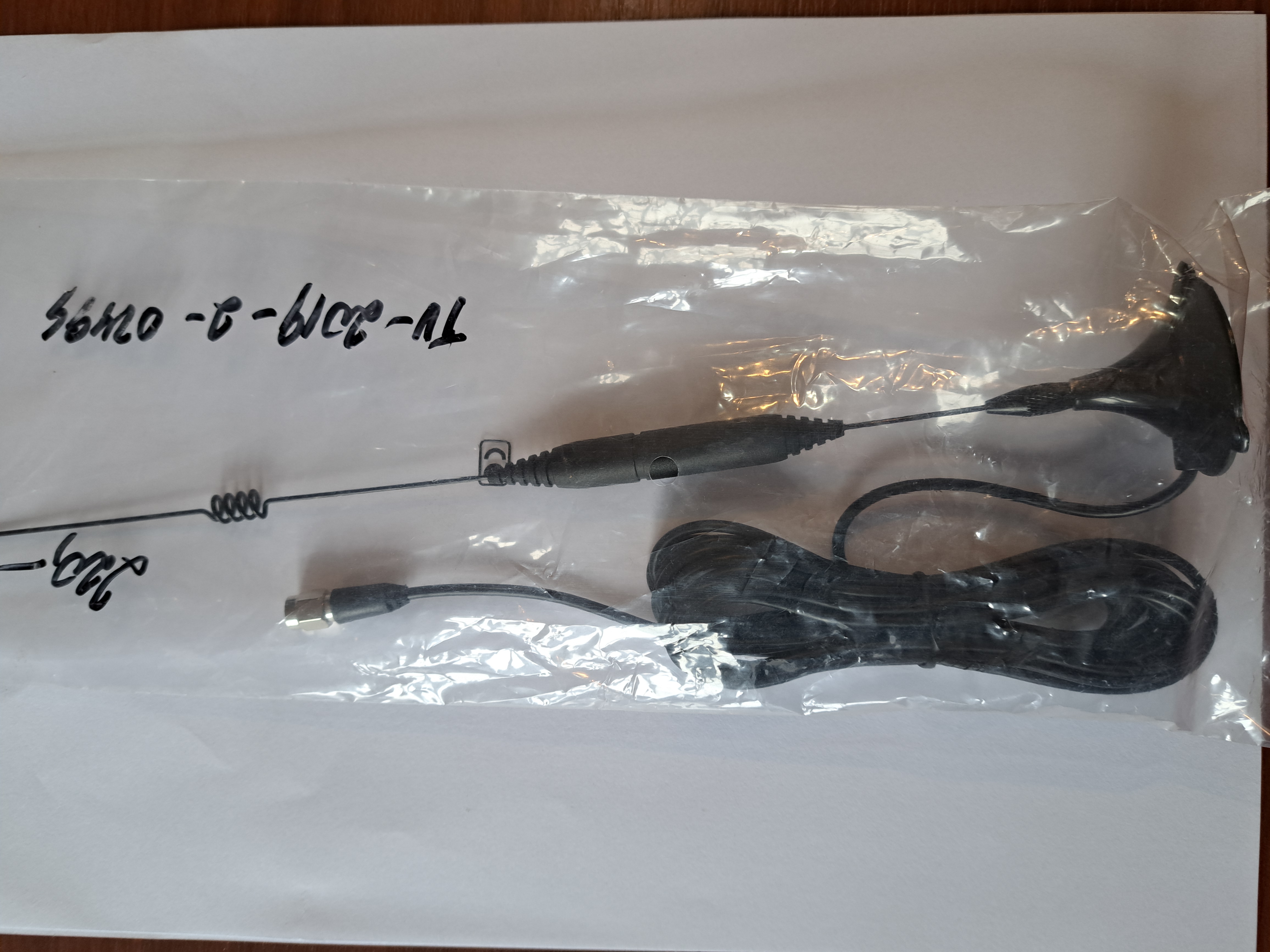 Anténa magnetická, 5dBi, SMA, pro GSM